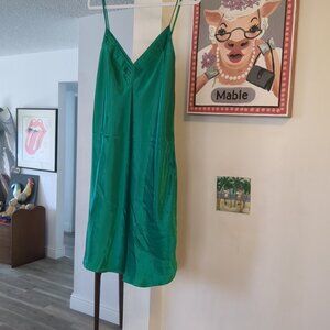 💕 Vintage sexy SHINY SLIPPERY Emerald Green SATIN Nightgown Chemise Slip Dress